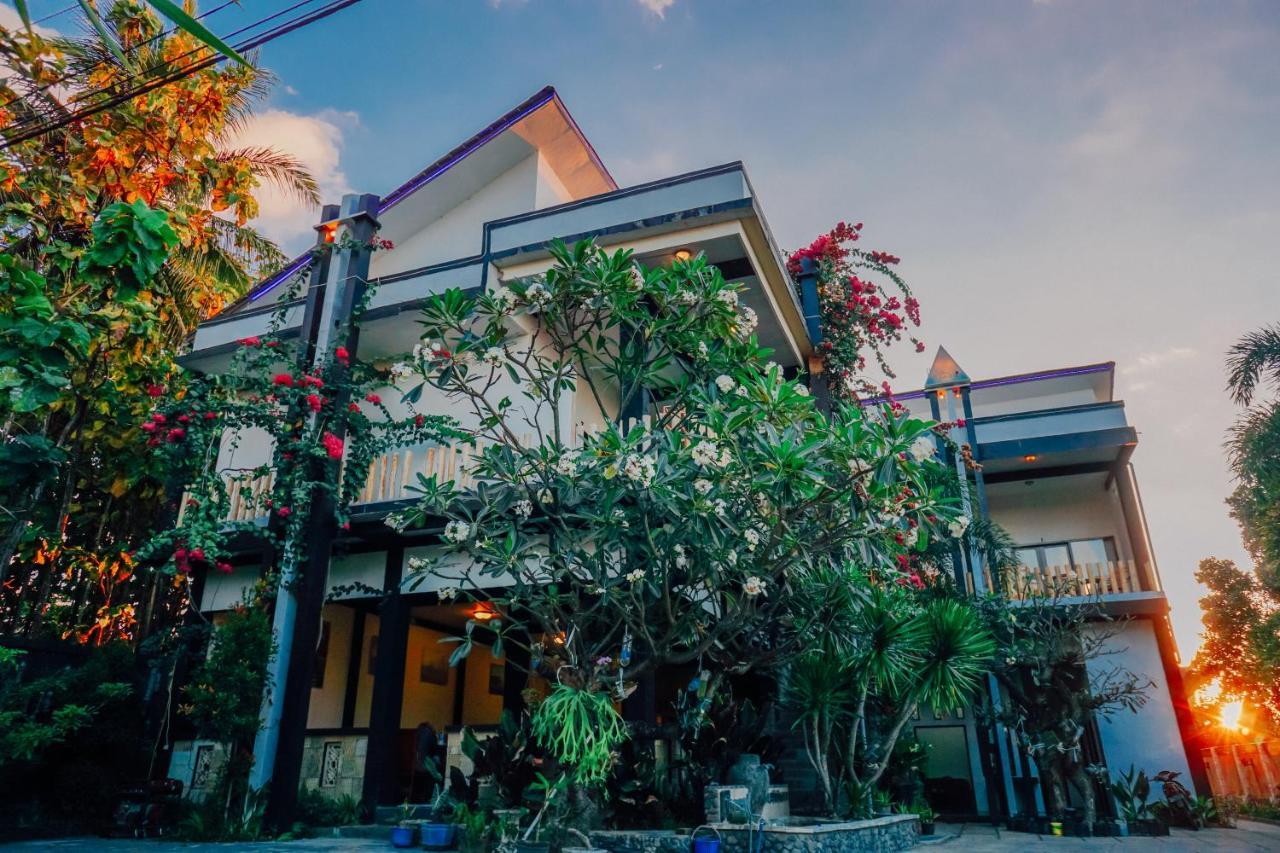 Rudytrekker Guest House เซอนารู ภายนอก รูปภาพ